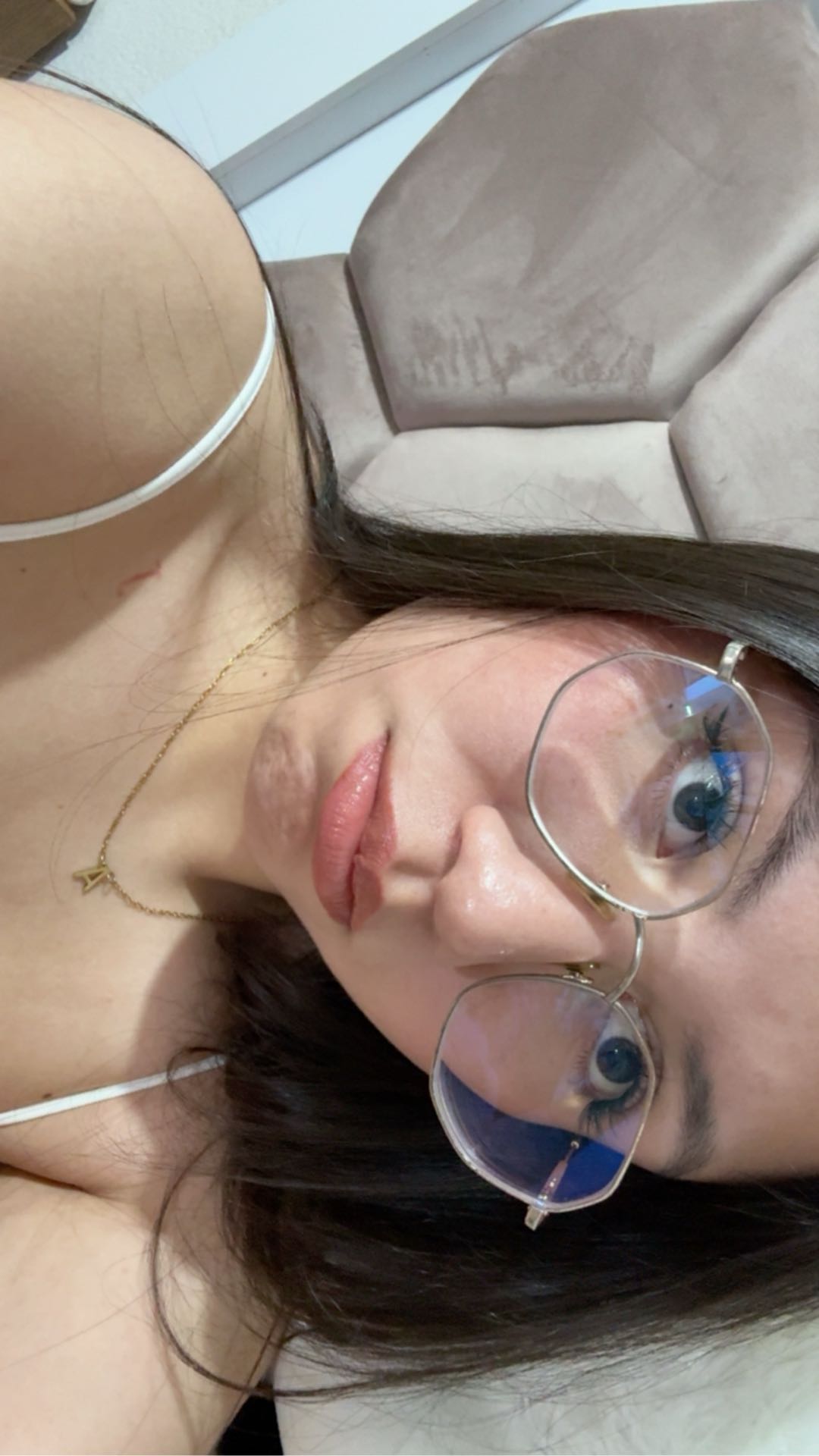 Regina from Mexico on Anonymous Chat Live